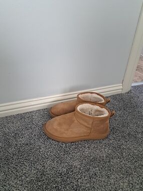 Ladies Cozy Genuine Suede Shearling Ankle Boots - Tan